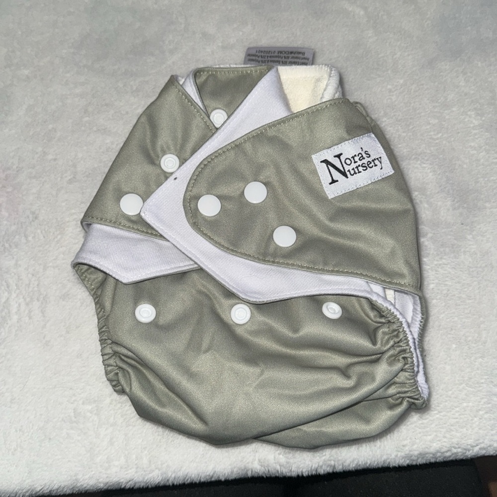 Cloth diaper - Picture 2 of 2